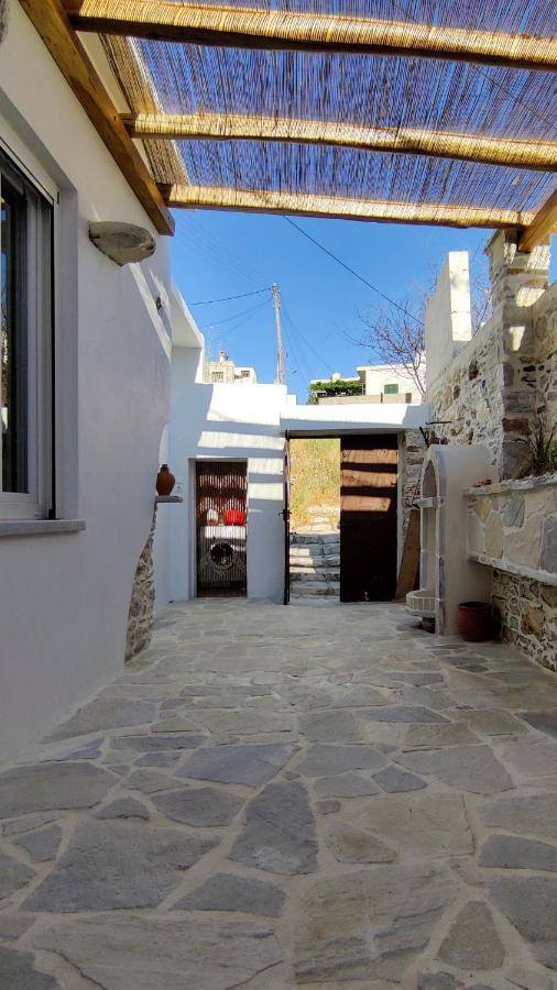 Laina Traditional Guest House Aperathos Ngoại thất bức ảnh