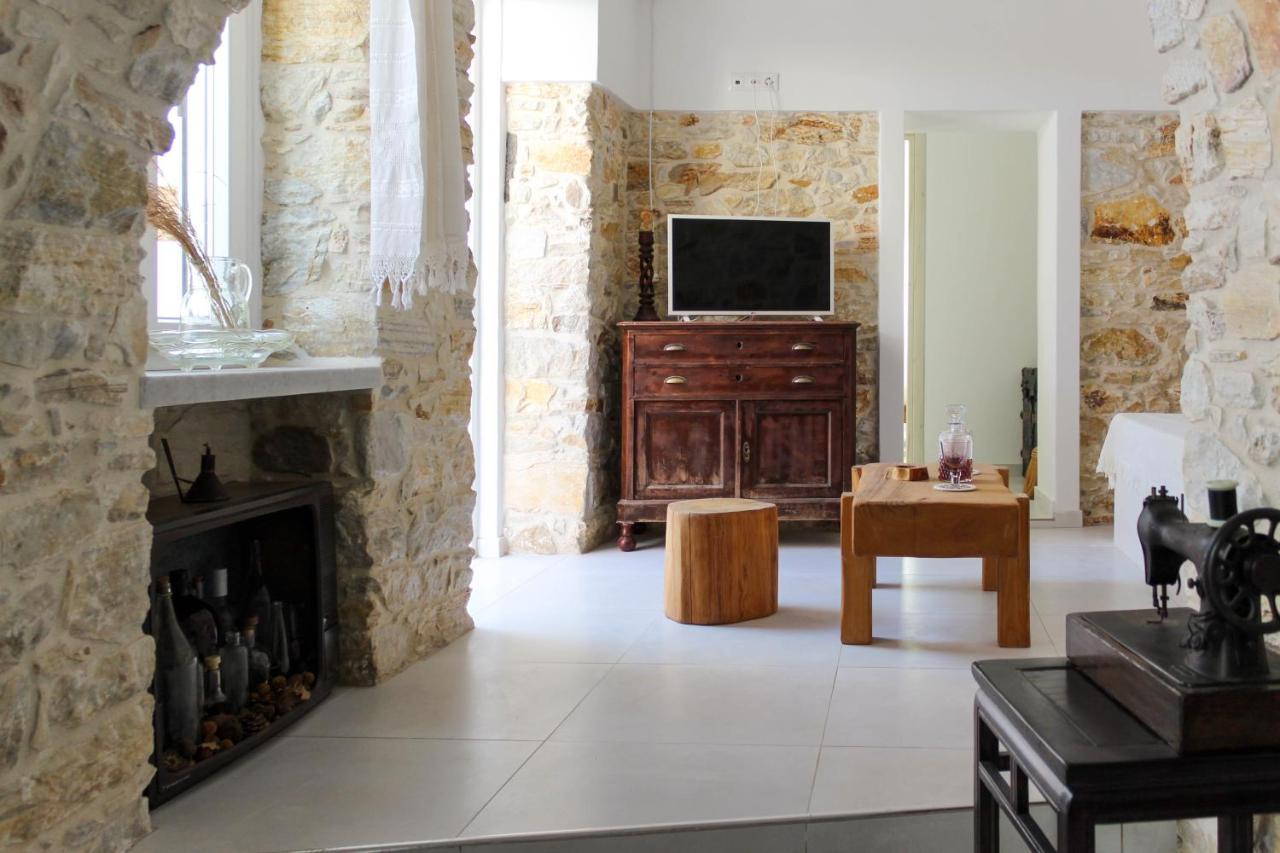 Laina Traditional Guest House Aperathos Ngoại thất bức ảnh